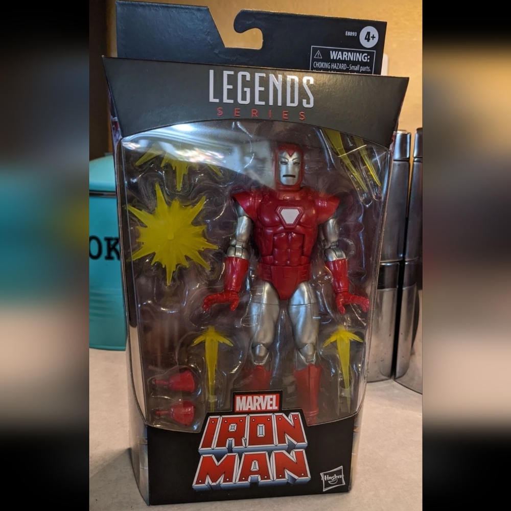 Hasbro Marvel Legends Iron Man Silver Centurion